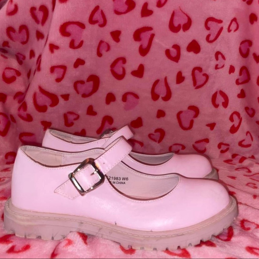 PINK MARY JANES SIZE SIX